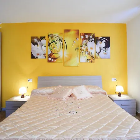 Casa Del Pergulin - Lmz325 By Interhome *