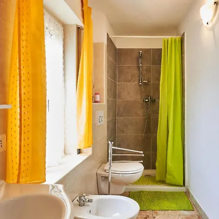 Appartamento Casa Del Pergulin - Lmz325 By Interhome *