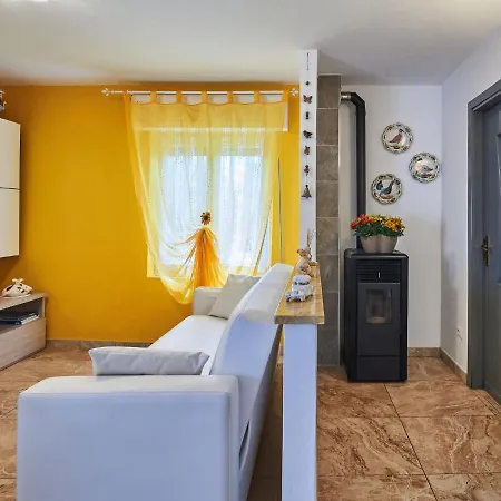 Appartement Casa Del Pergulin - Lmz325 By Interhome *