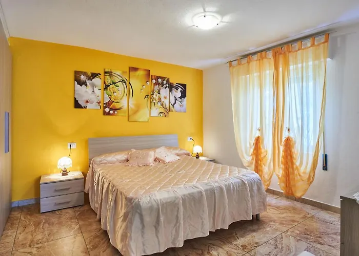 Casa Del Pergulin - Lmz325 By Interhome *